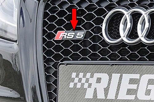 Audi A5 / S5 B8 / B81 07-11 Купе / Кабрио / Sportback Эмблема на решетку радиатора RS5